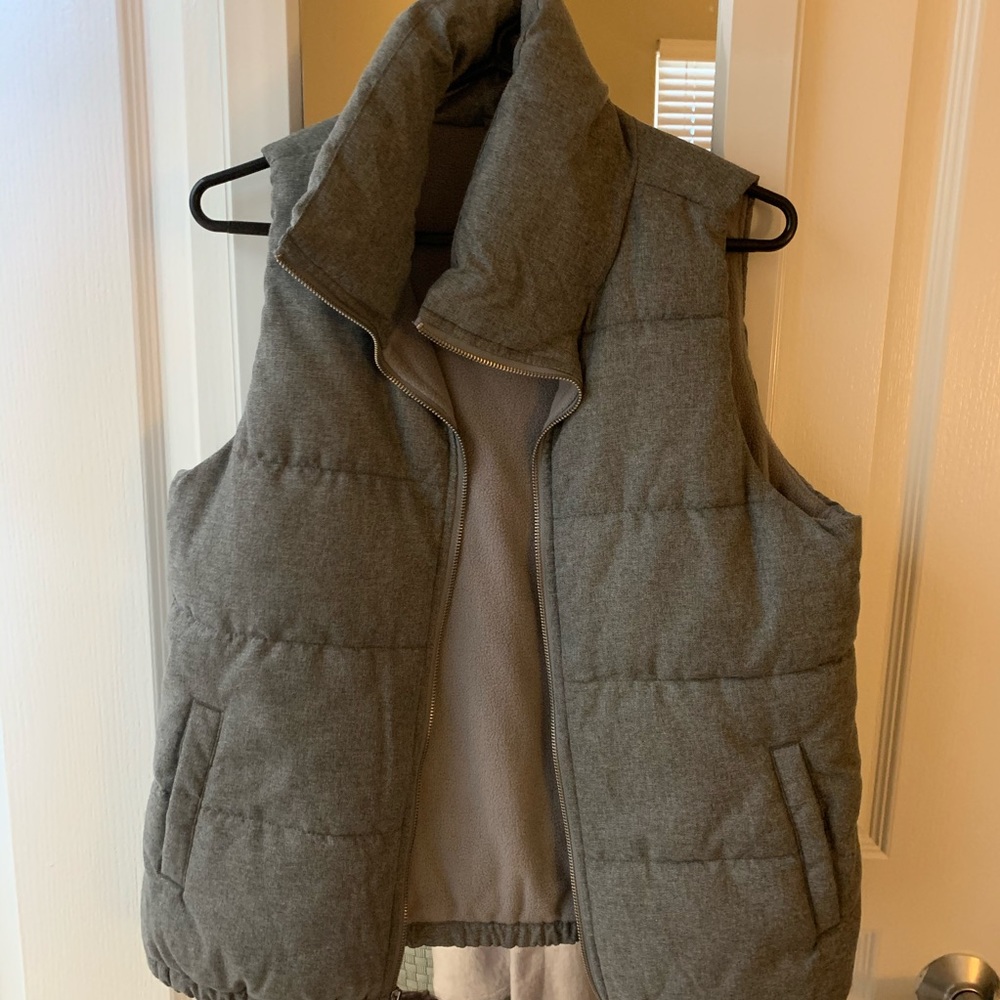 Old navy vest